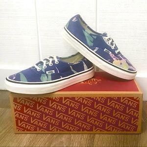 Awesome Vans size 7